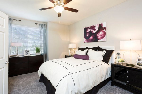 Cozy bedroom with modern decor at Aspen Ridge Apartments