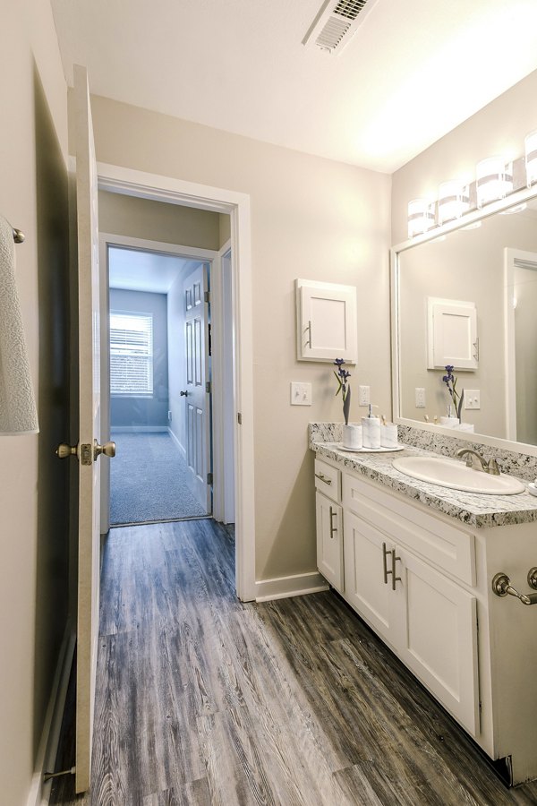 bathroom at Sun River Village Apartments