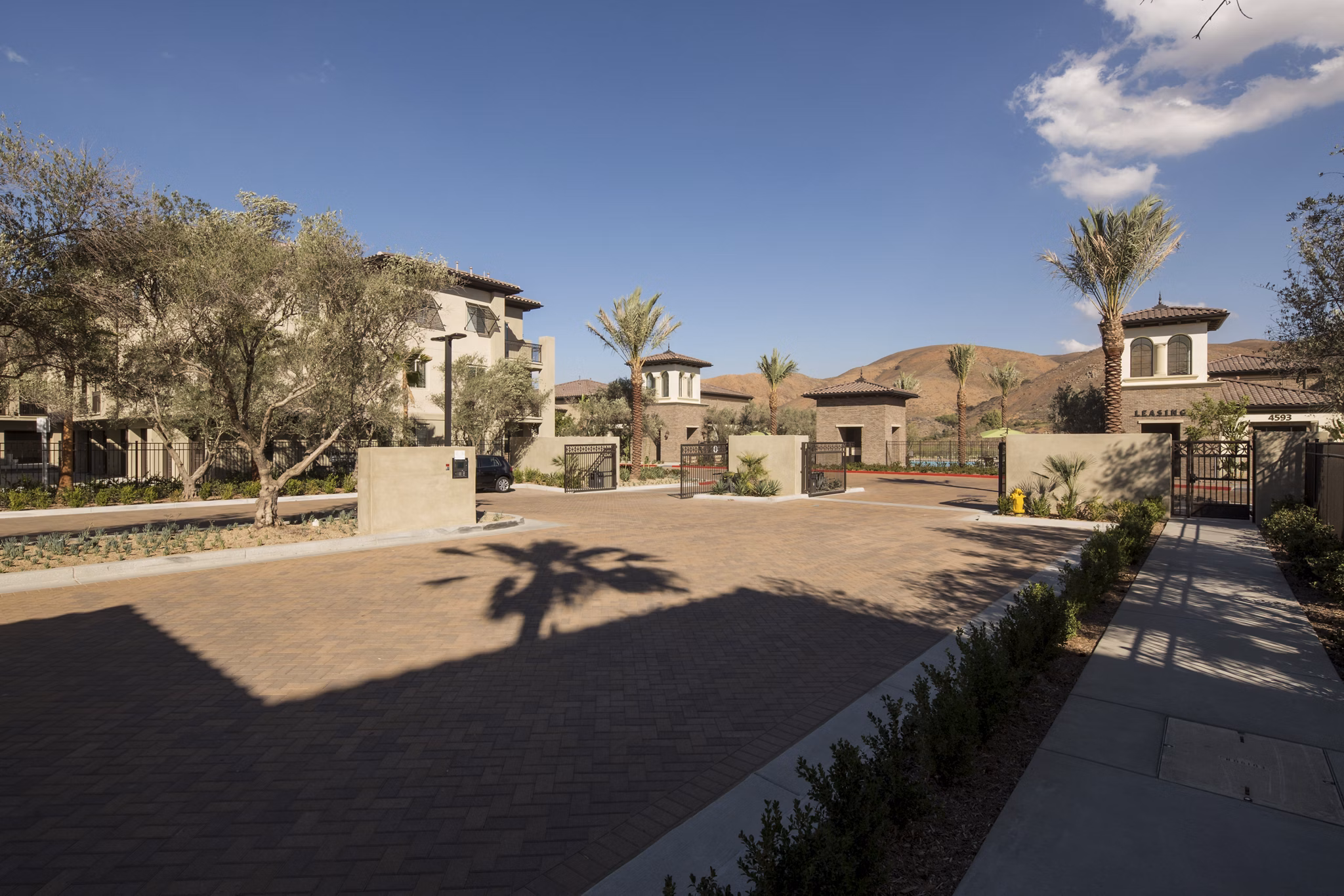 building/exterior at Encanto Apartments