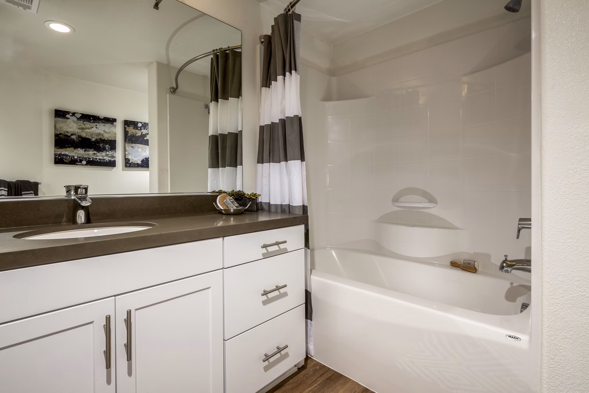 bathroom at Encanto Apartments