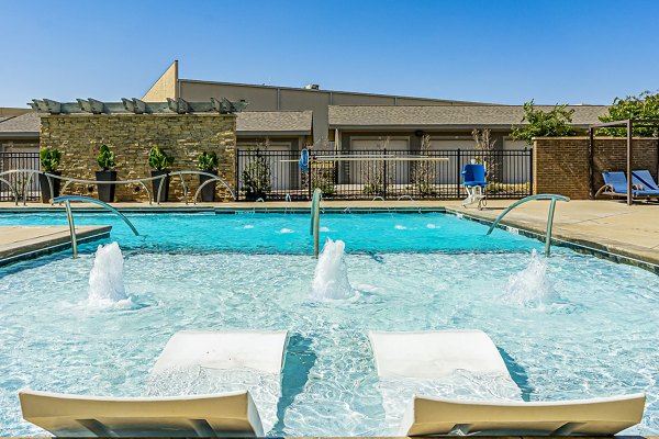 pool at Album Quail Springs Apartments