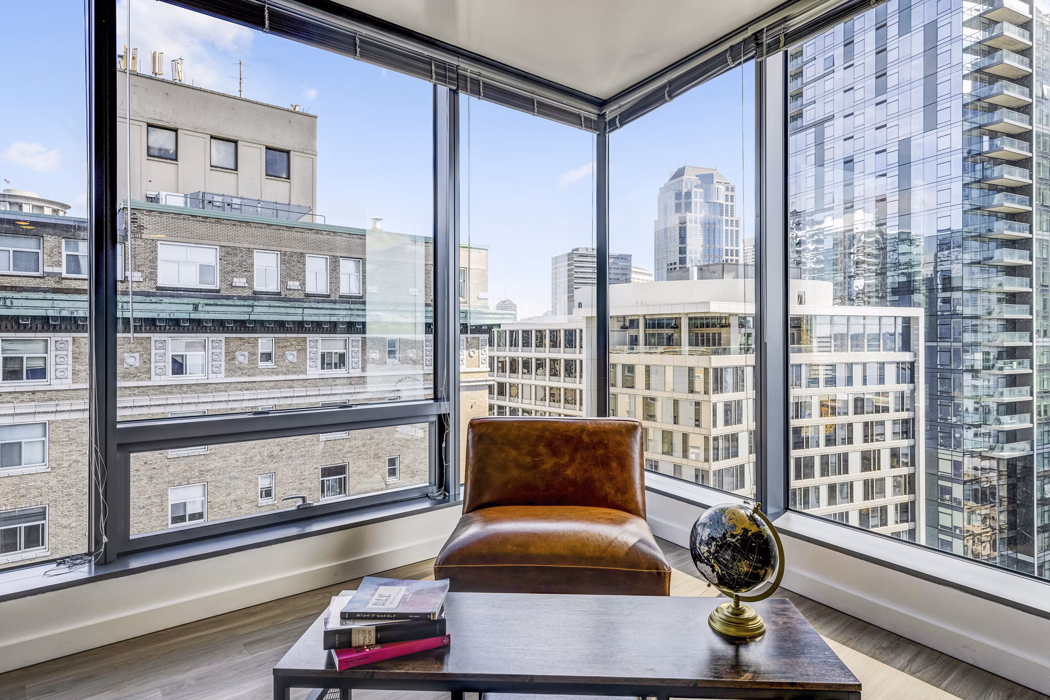 Elegant living room with modern decor at Viktoria Apartments, showcasing luxury and comfort