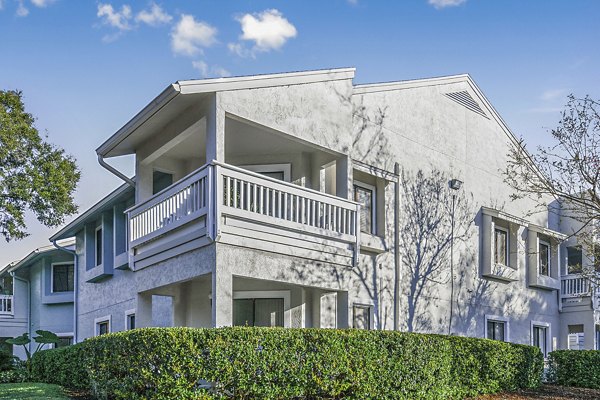 Lakeshore at Altamonte Springs: Luxurious lakeside apartments in Altamonte Springs