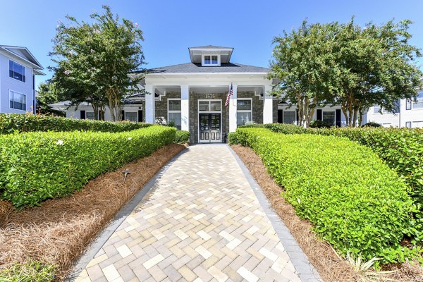 Avana Ridenour: Contemporary of luxury apartments in scenic location