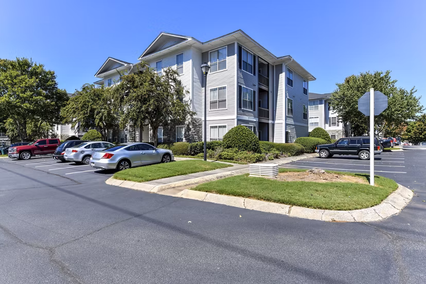 Avana Ridenour: Stylish of luxury apartments in vibrant Kennesaw