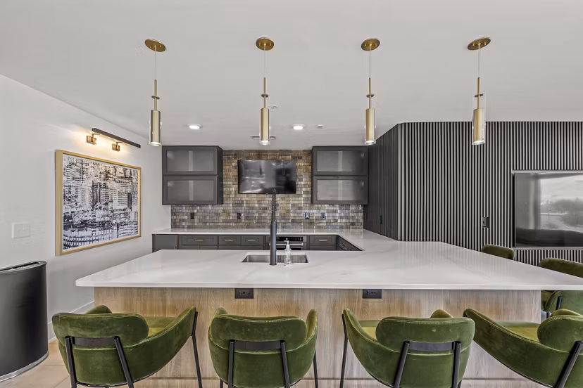 clubhouse at The Mint 425 Apartments