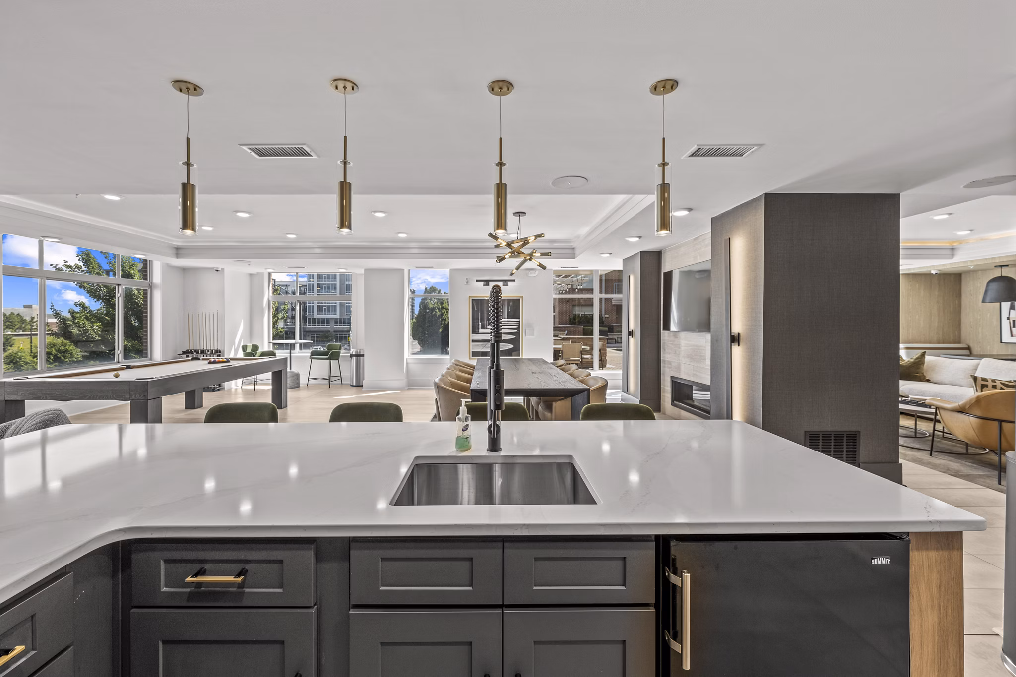 Clubhouse/Lobby at The Mint 425 Apartments