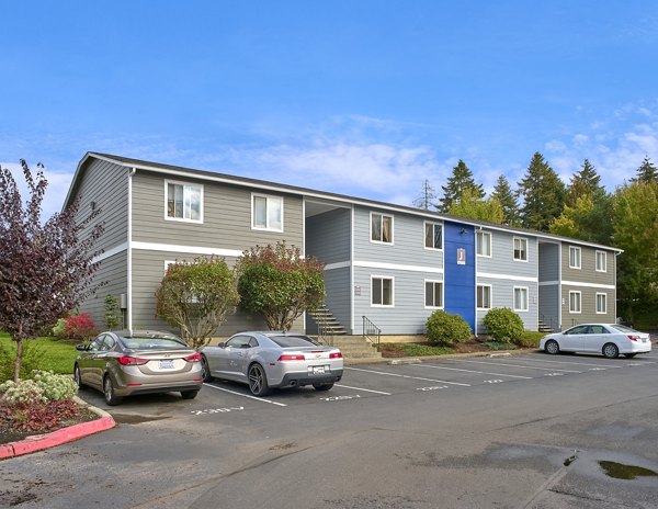 Irwin Park Apartments: Elegant design in a serene suburban setting