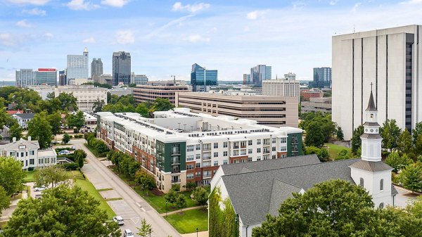 Elan City Center: Modern luxury apartments in vibrant downtown Raleigh