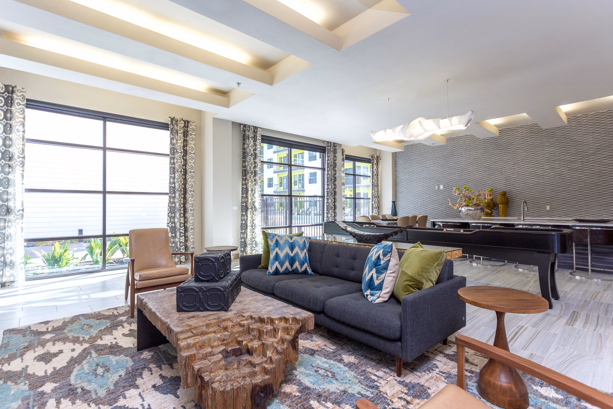 Elegant clubhouse with contemporary design at Azul Lakeshore Apartments