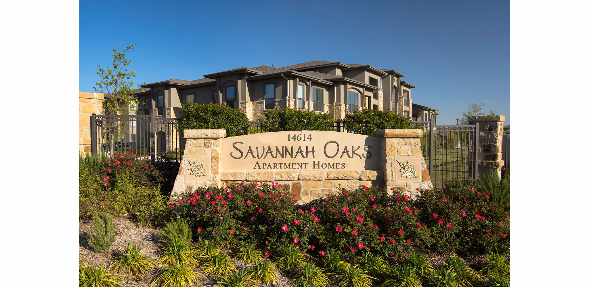 signage at Savannah Oaks Apartments