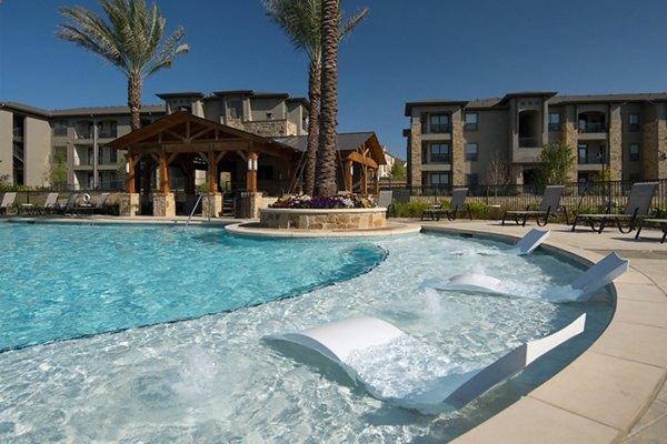 pool at Savannah Oaks Apartments