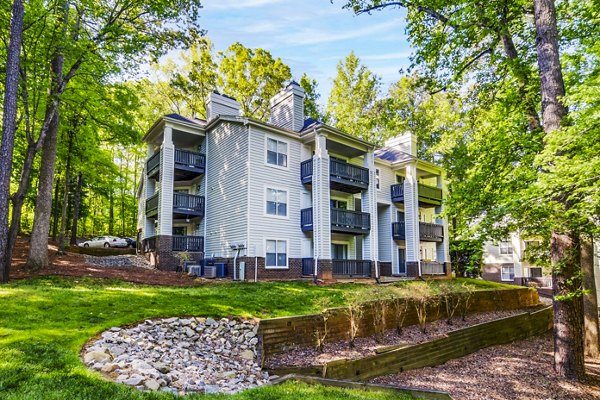 building/exterior at Venetian Isle Apartments