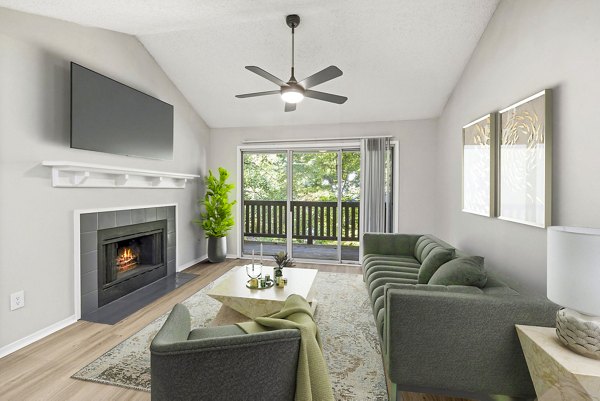 living room at Hamilton Ridge Apartments