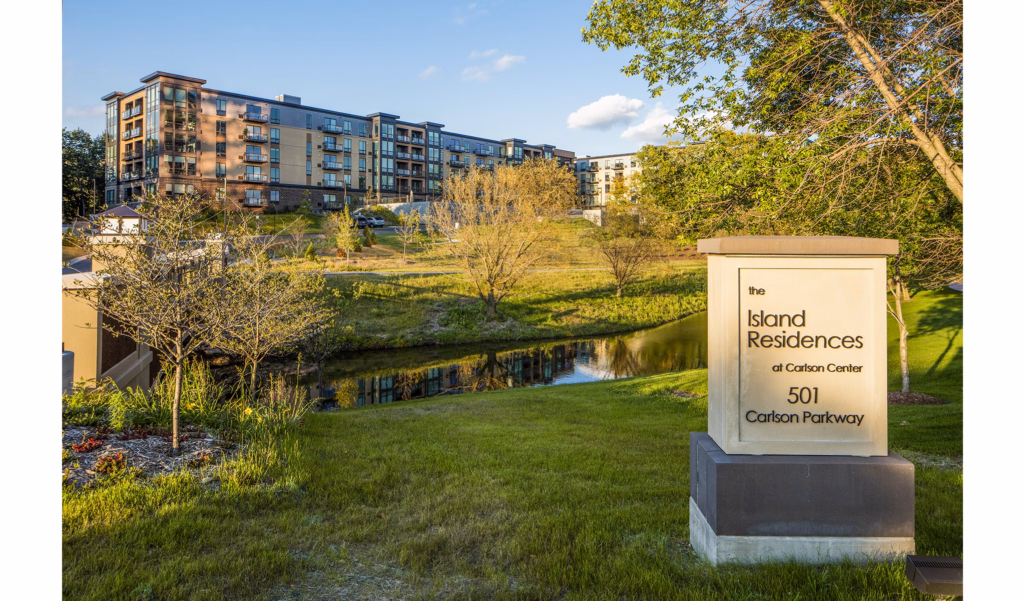The Island Residences at Carlson Center: Elegant building in a tranquil lakefront setting