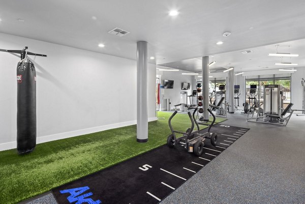 fitness center at 810 NINTH Apartments