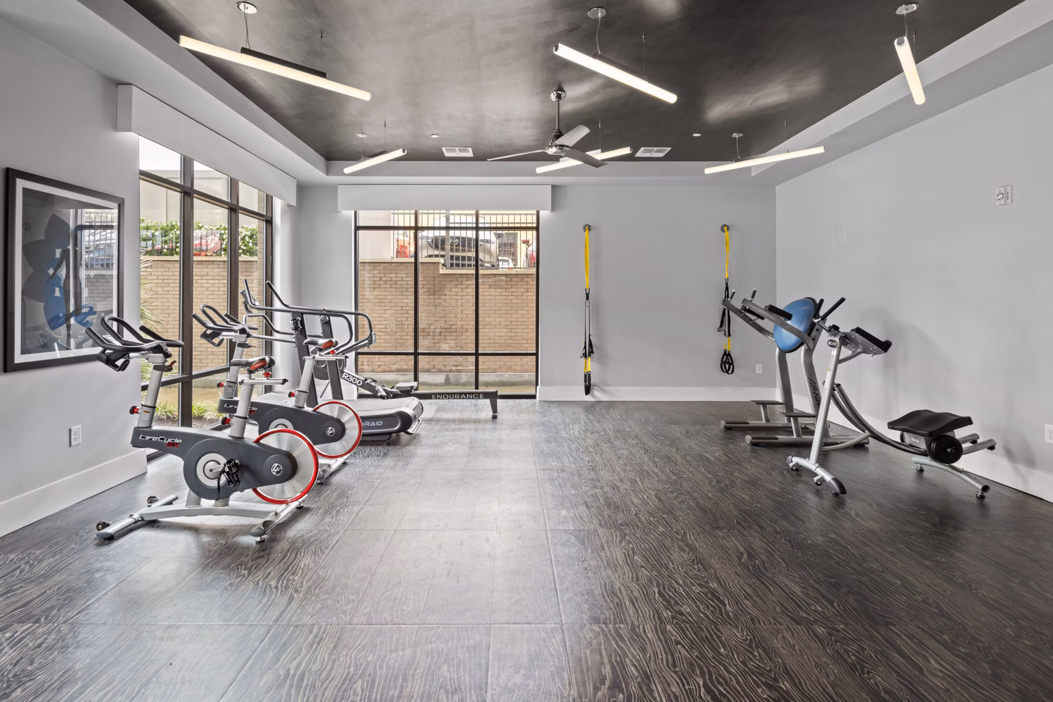 fitness center at 810 NINTH Apartments