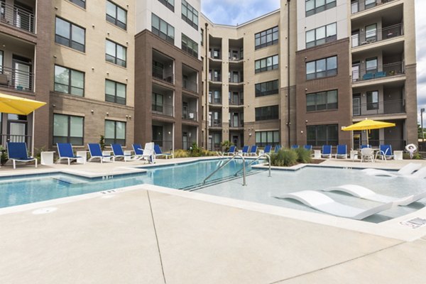 pool at 810 NINTH Apartments