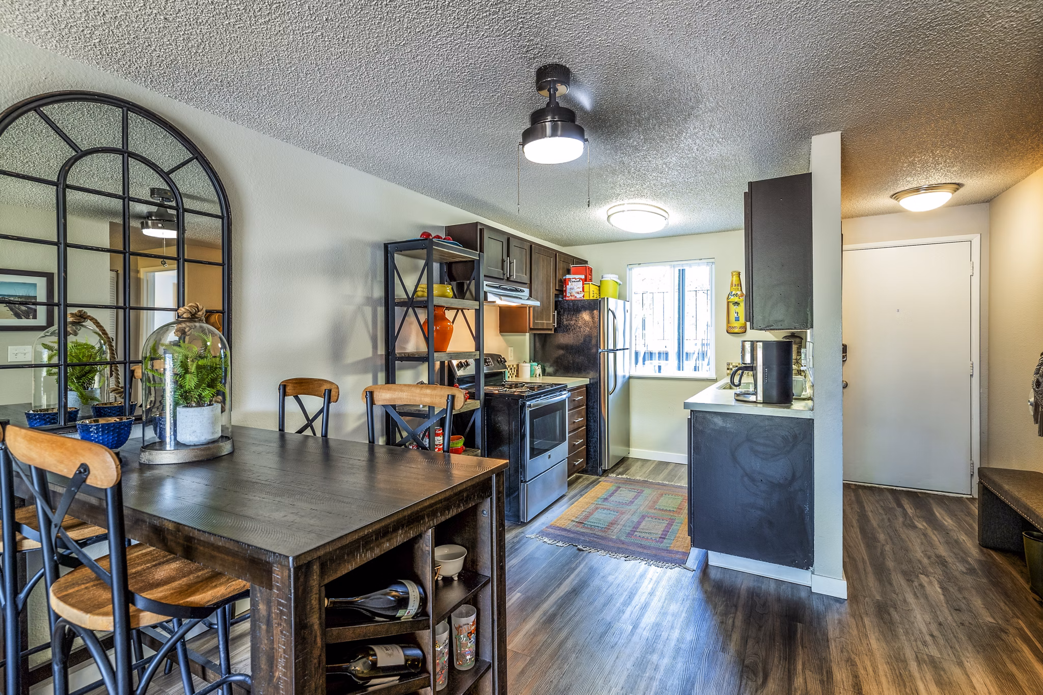 13219 Downtown Grande: Luxury high-rise apartments in the heart of the city
