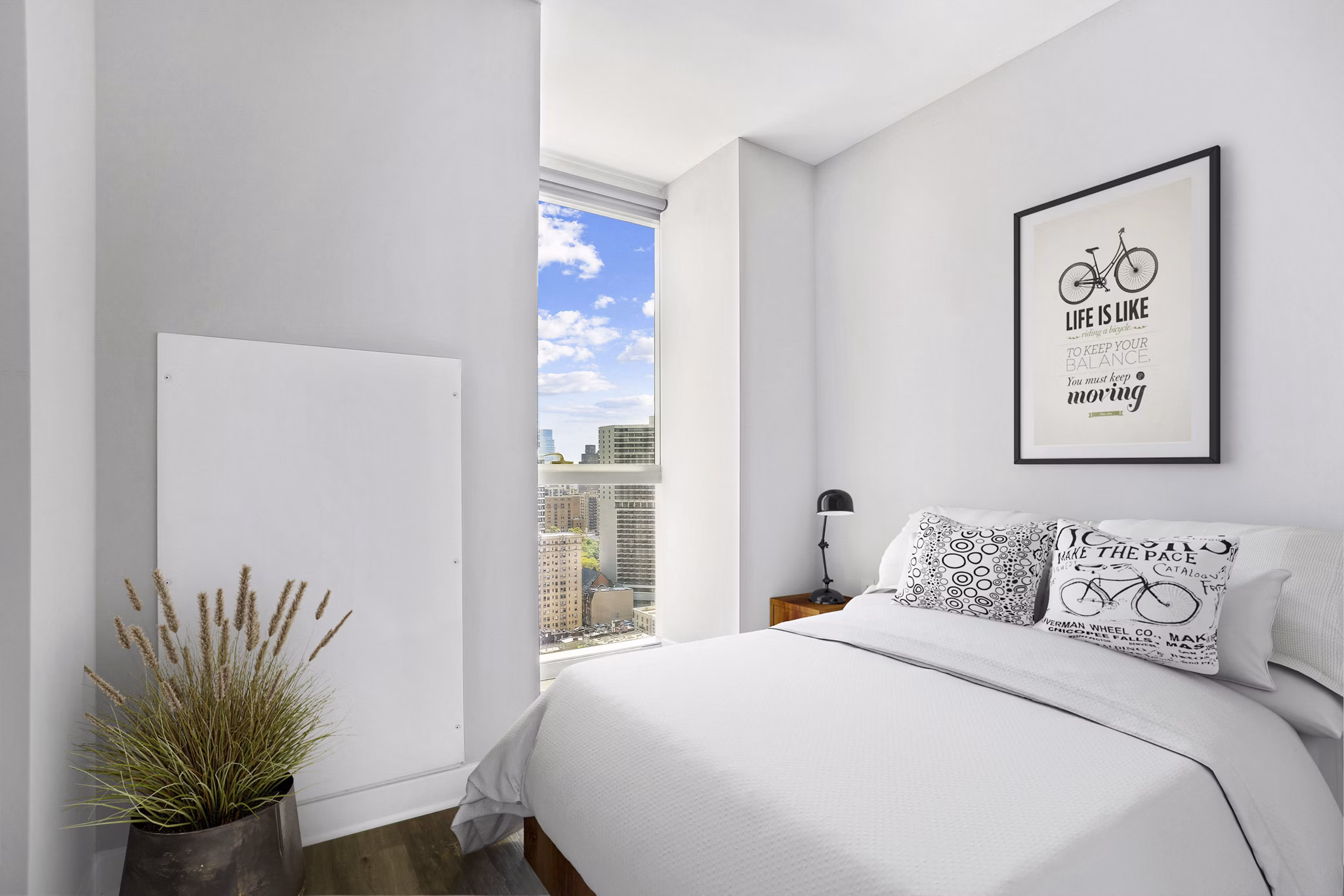 bedroom at 2116 Chestnut Apartments