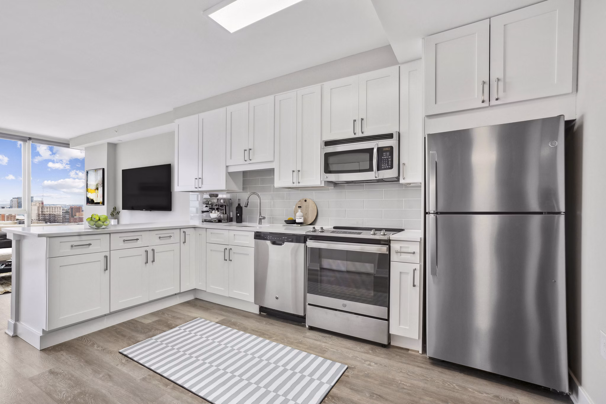 kitchen at 2116 Chestnut Apartments