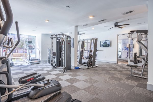 fitness center at Sur512 Apartments