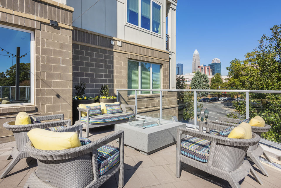 grill area at Presley Uptown Apartments
