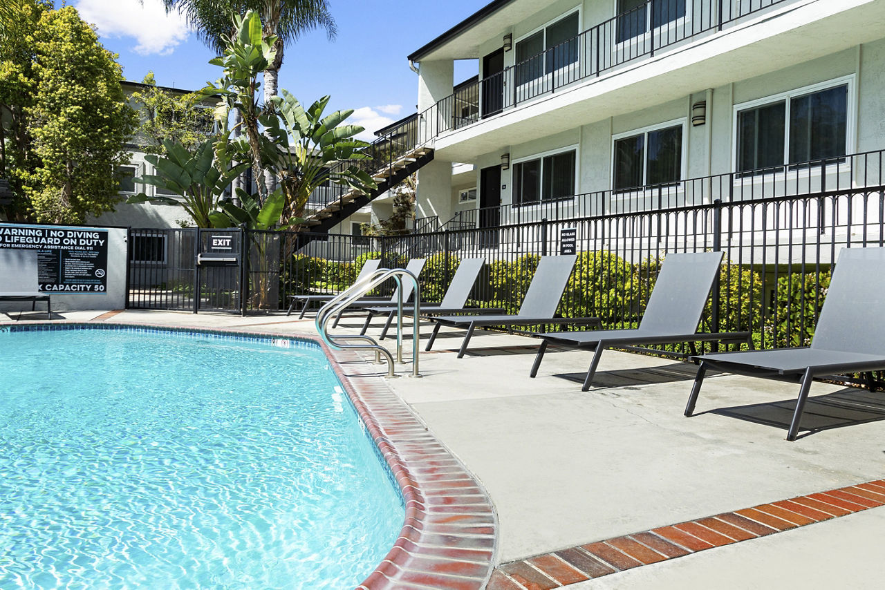 Madrid Apartments Los Angeles Ca 2 of 12