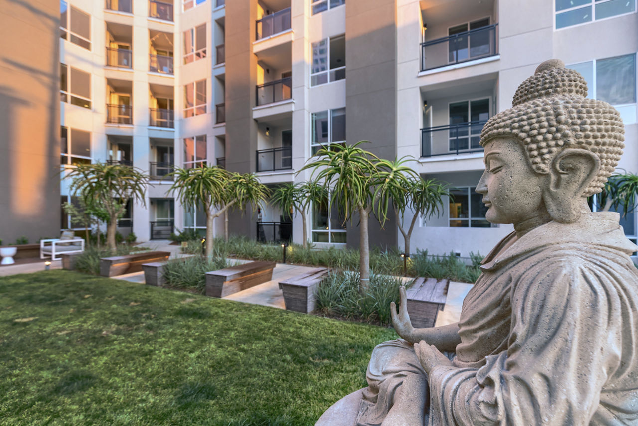 Altana Glendale Ca 5 of 12