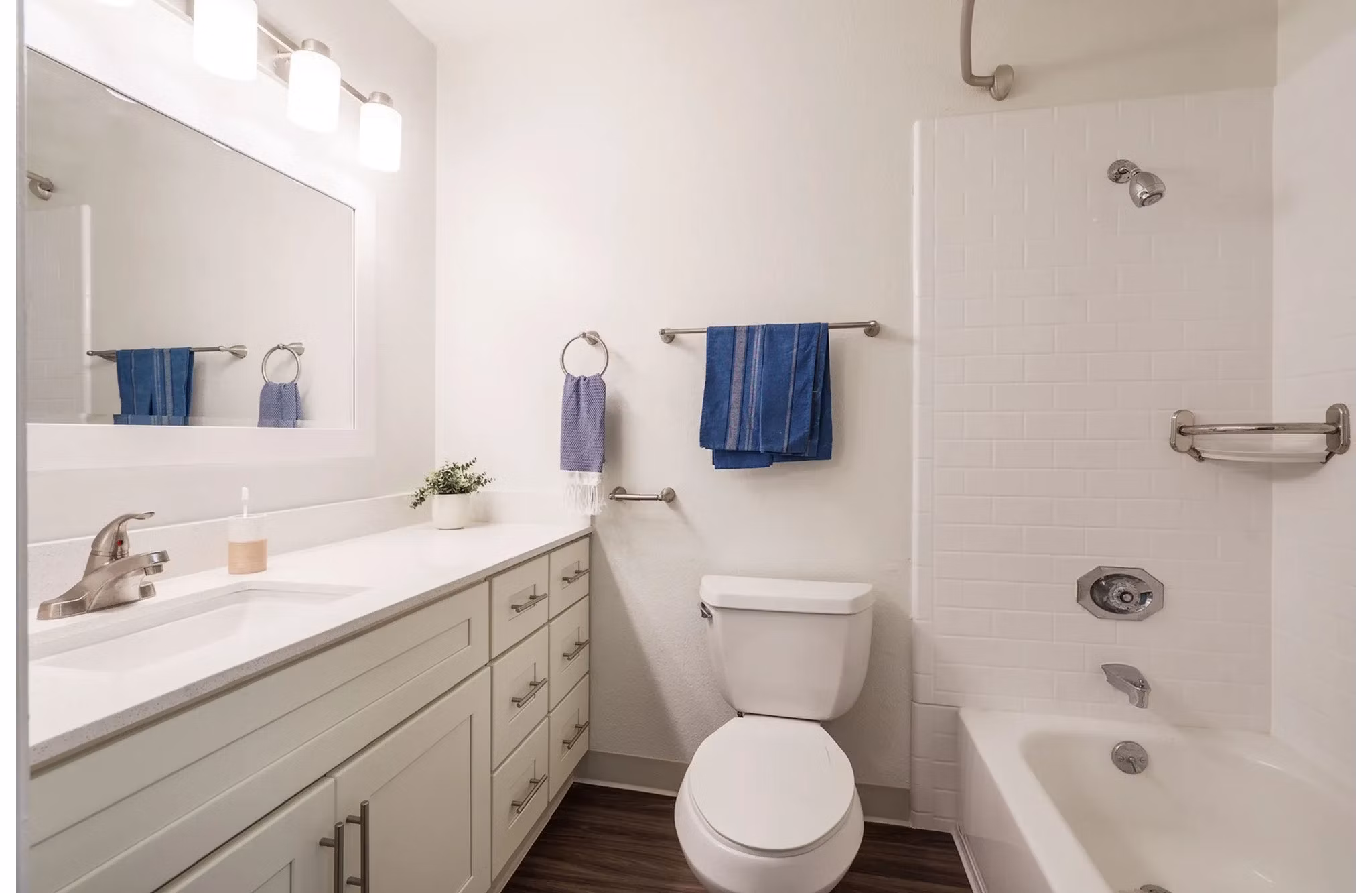 bathroom at Creekwood Apartments