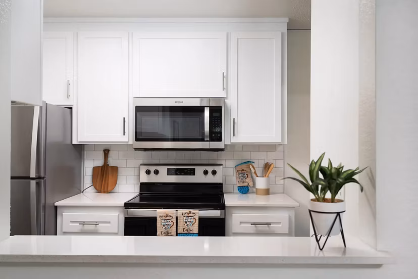 kitchen at Creekwood Apartments