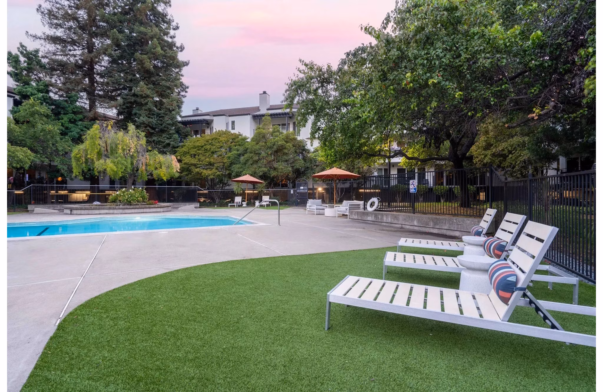pool at Creekwood Apartments