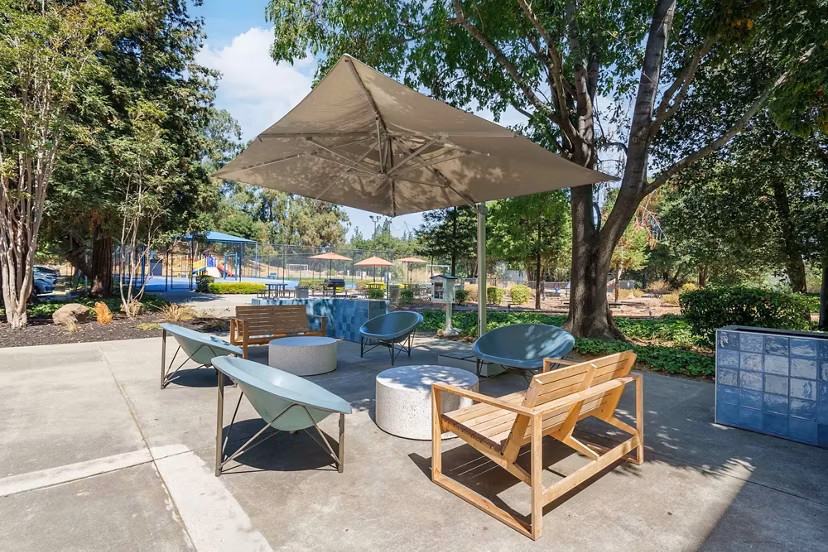 courtyard at Creekwood Apartments