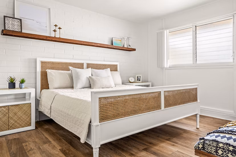Cozy bedroom with ocean views at Kapilina Beach Homes Apartments