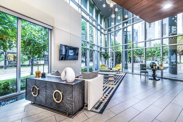 clubhouse/lobby at 1900 McKinney Apartments