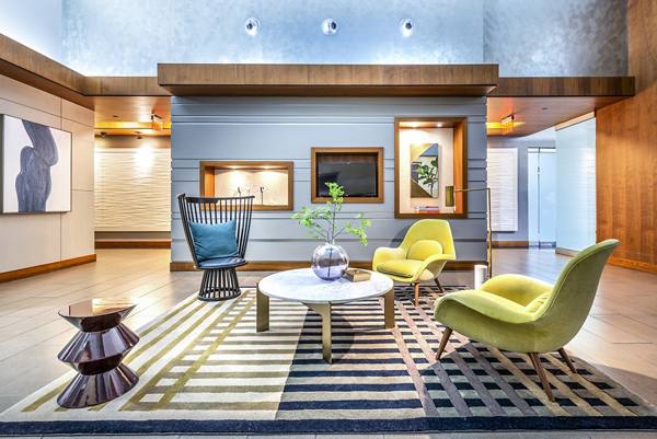 clubhouse/lobby at 1900 McKinney Apartments