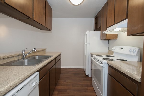 kitchen at Woodside Park Apartments