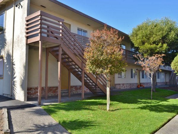 Marina Crescent Apartments: Modern luxury apartments with scenic waterfront views in a vibrant neighborhood