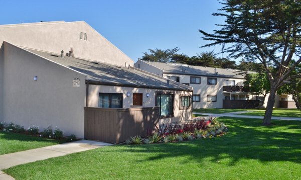 exterior at Shoreline Apartments