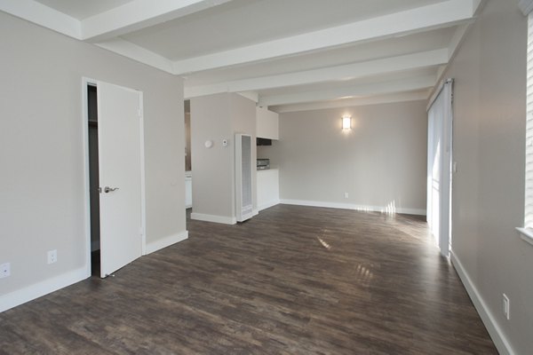 Contemporary living room with elegant furnishings in Monterey Townhouse, Greystar luxury apartments