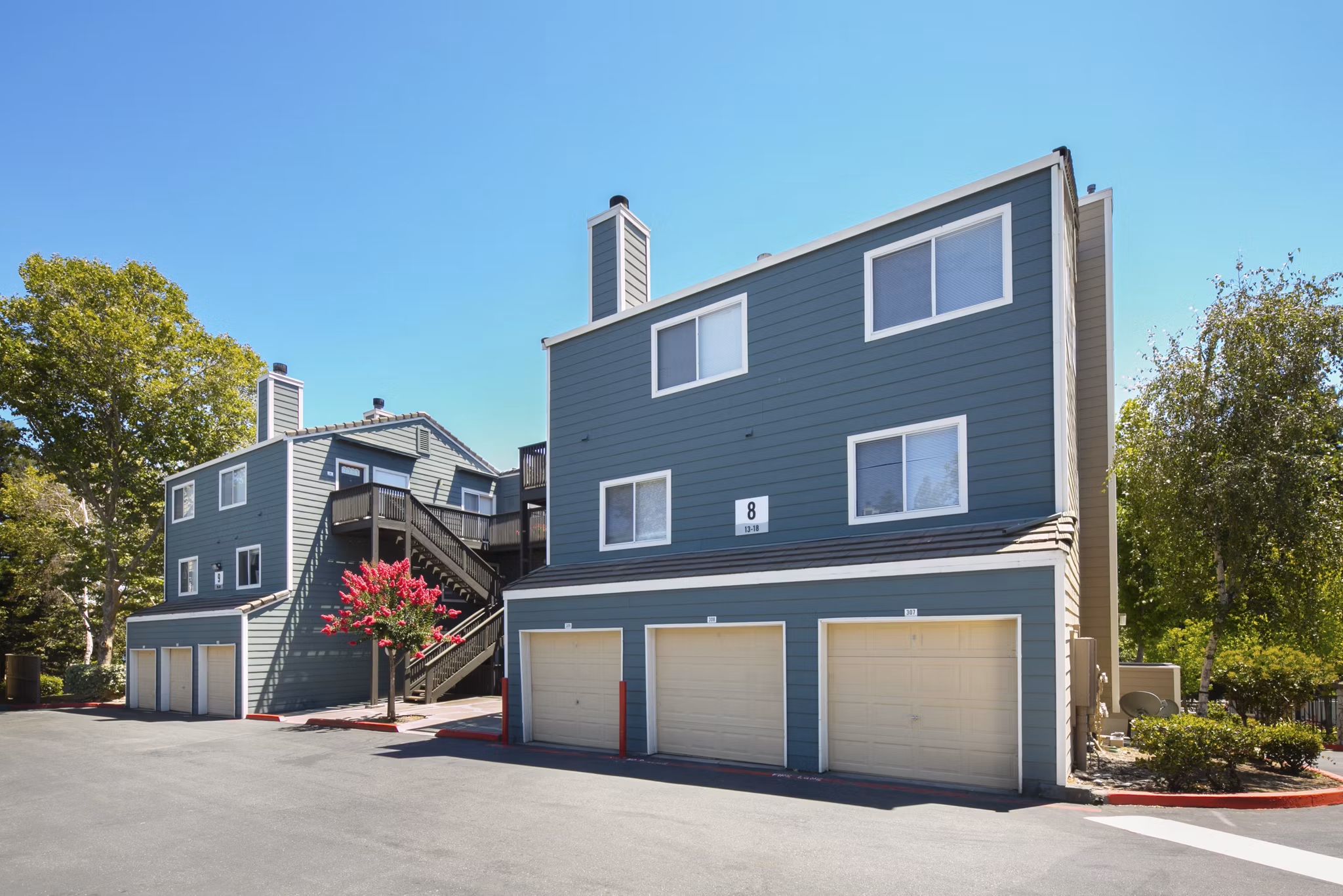 Waterscape Apartments: Elegant luxury apartments in a serene waterfront location