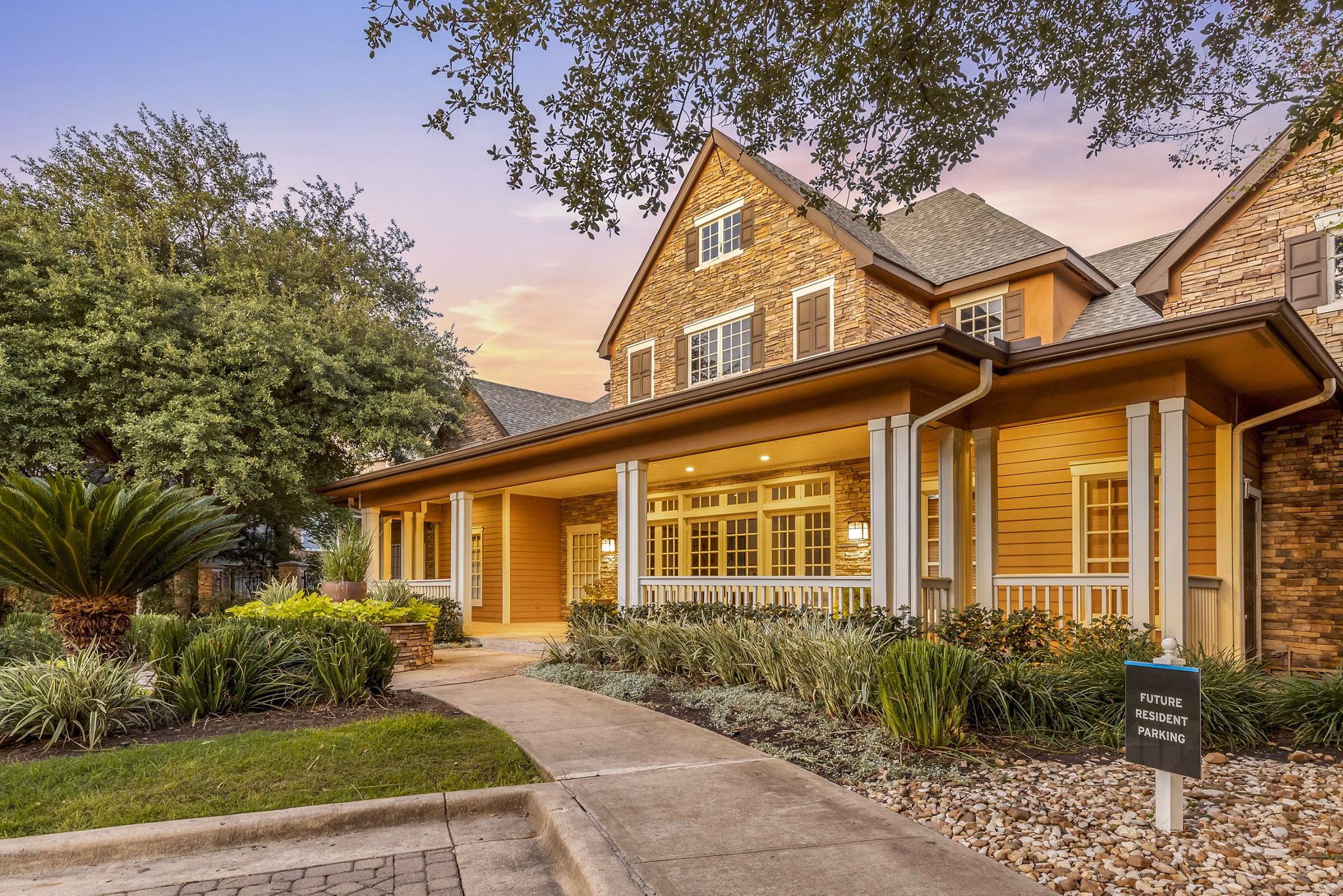 exterior at Lantower Round Rock Apartments