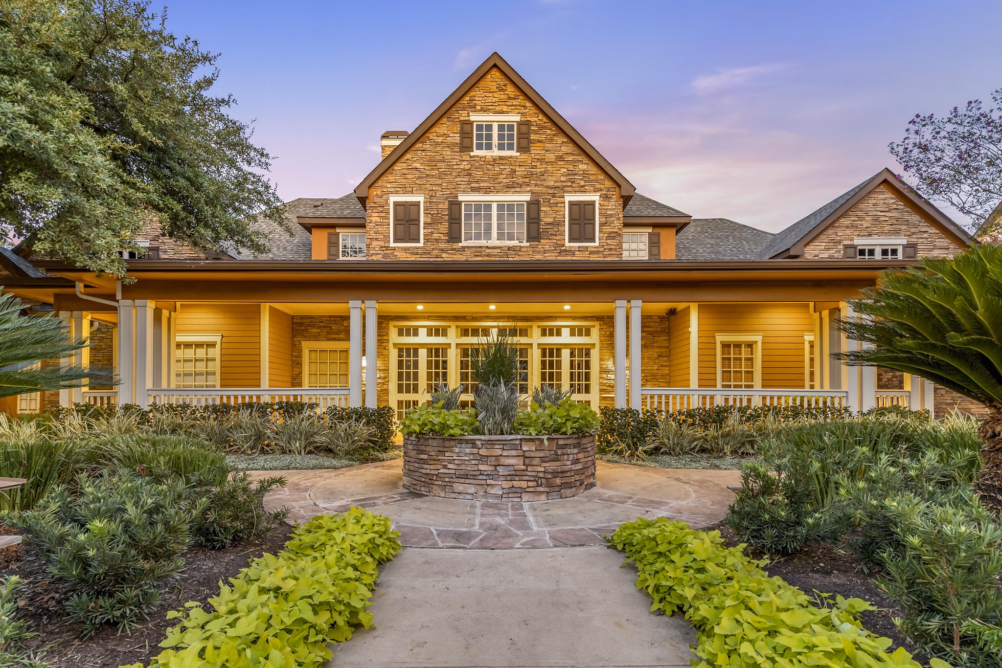 exterior at Lantower Round Rock Apartments