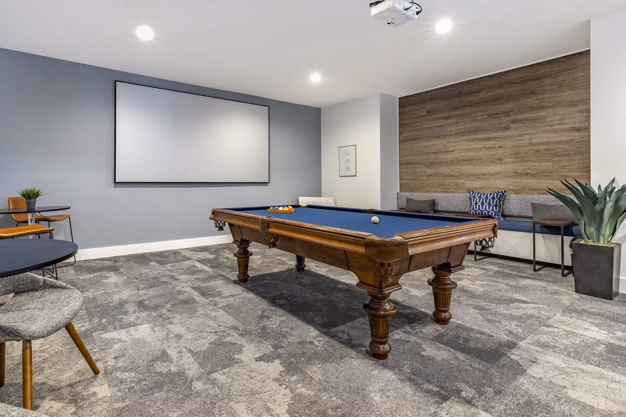 game room at Lantower Round Rock Apartments