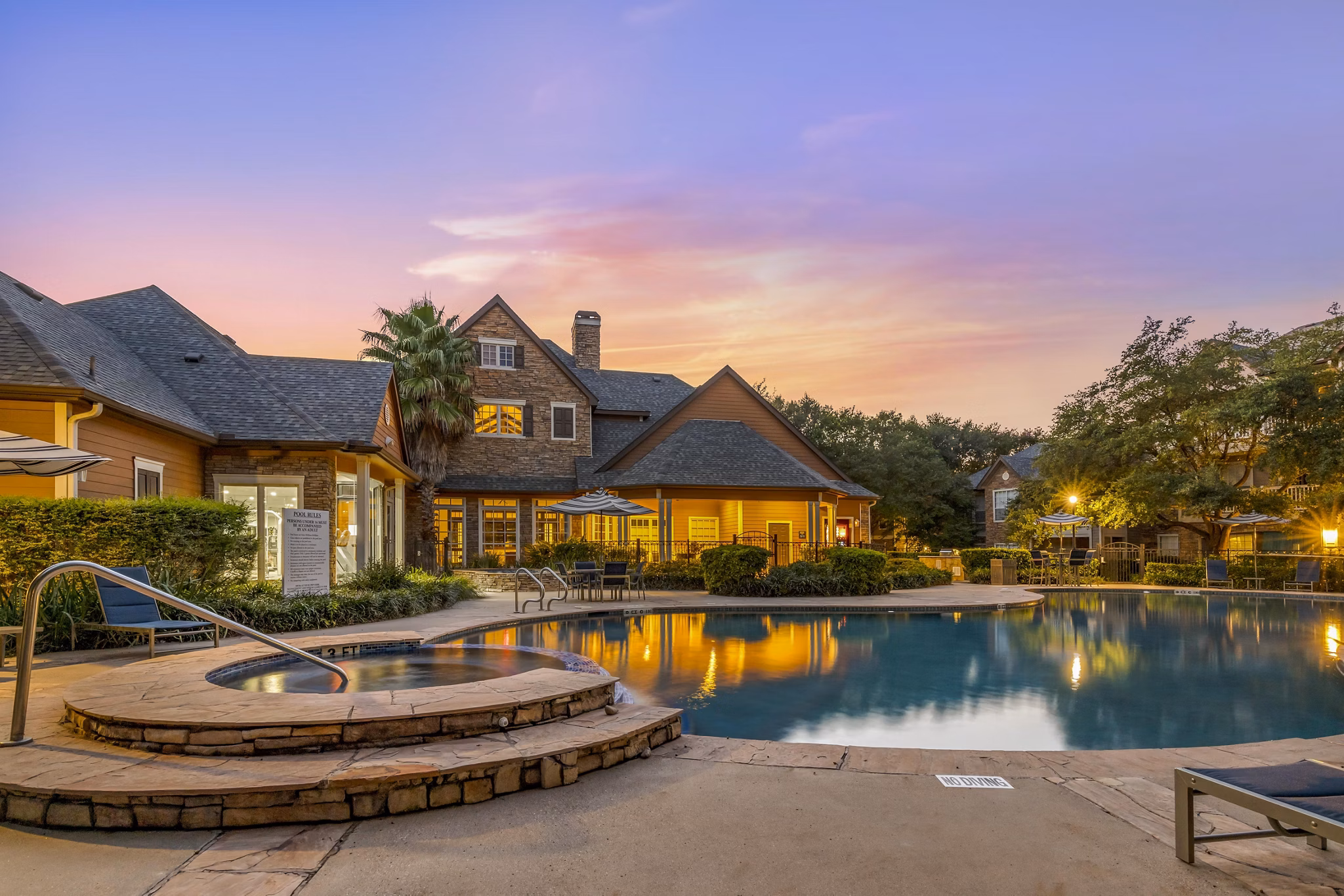 pool at Lantower Round Rock Apartments