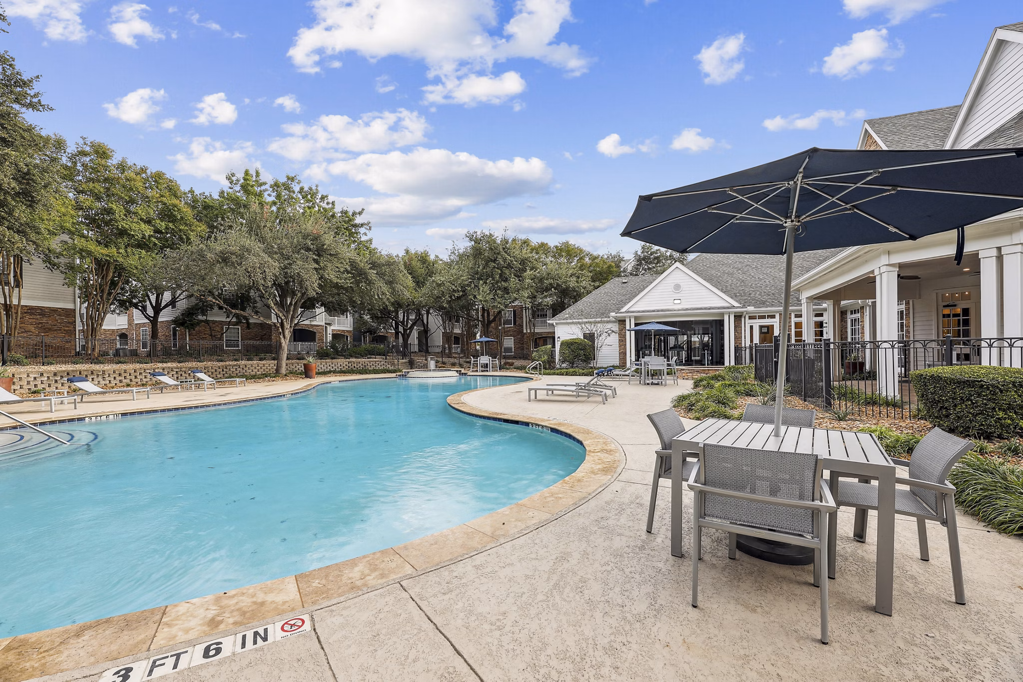 pool at Lantower Round Rock Apartments