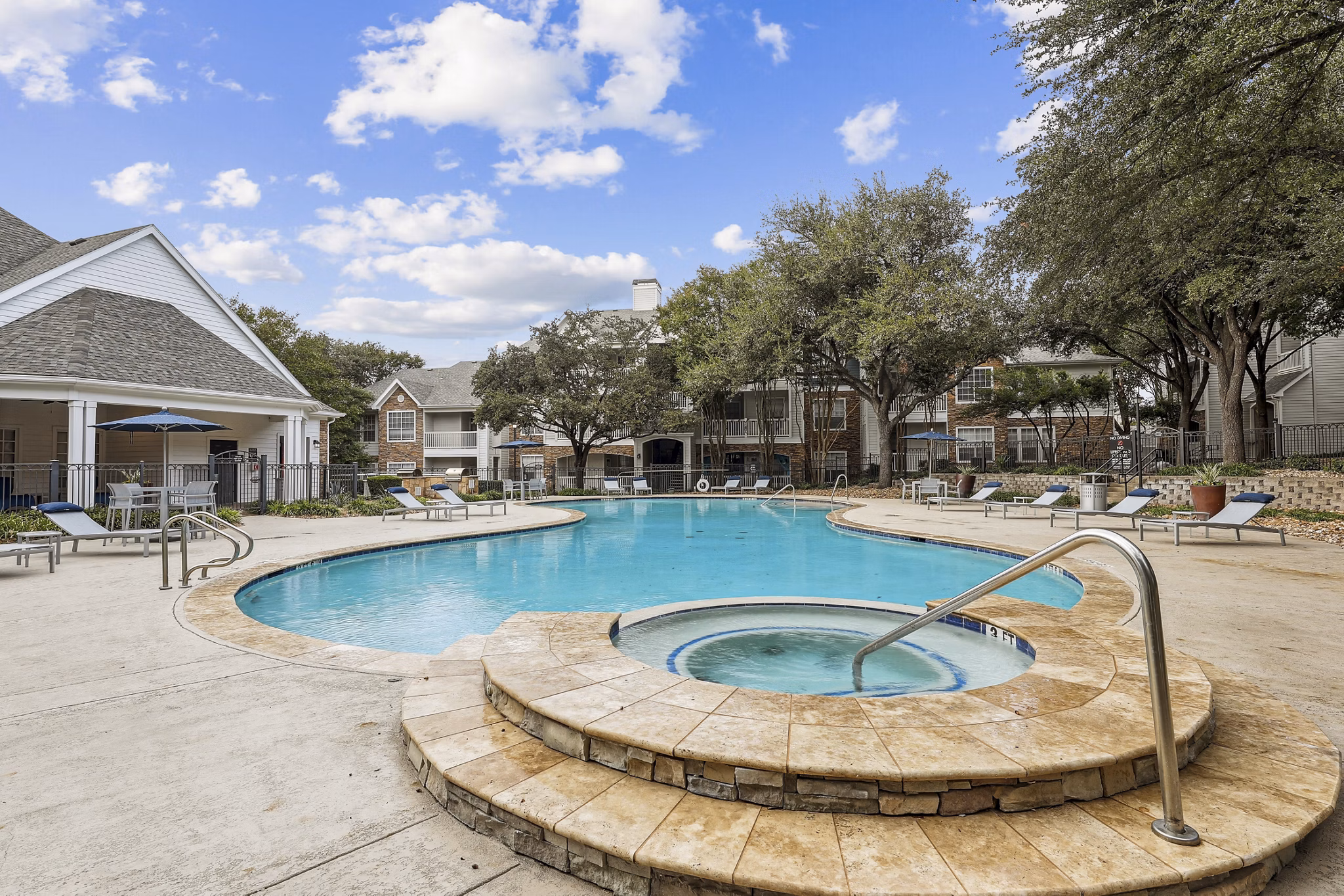 pool at Lantower Round Rock Apartments