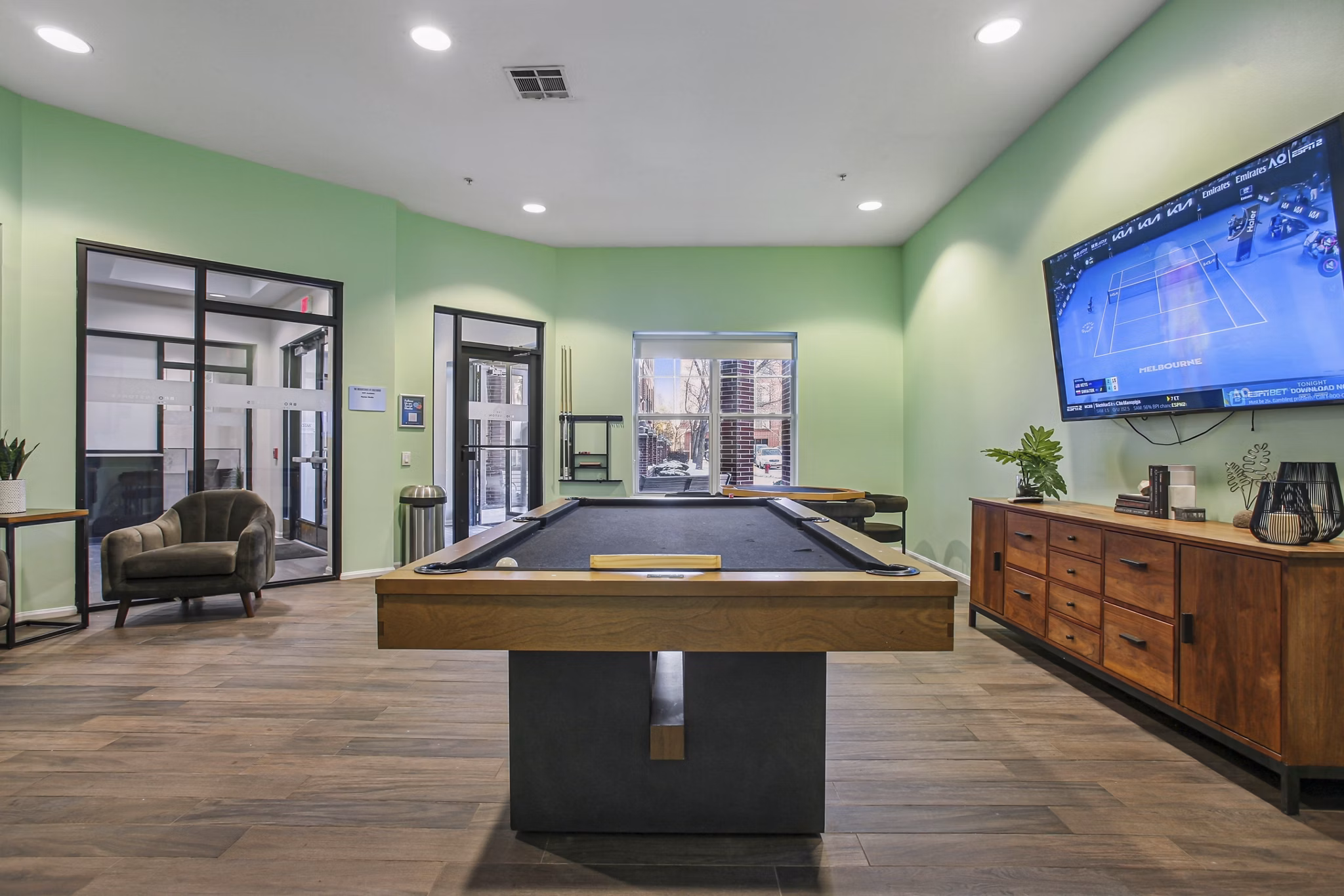 game room at The Brownstones at Englewood South Apartments