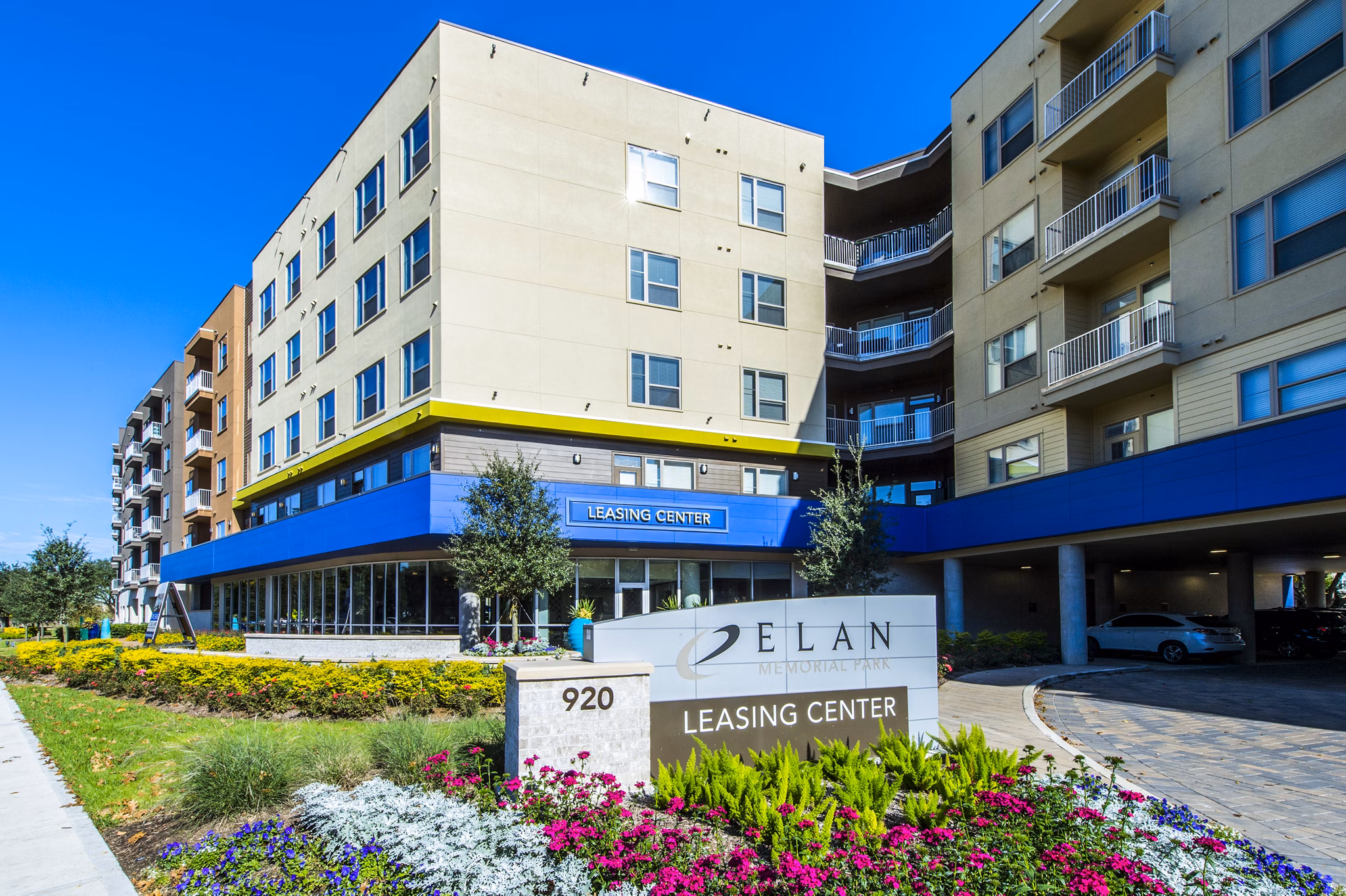 Elan Memorial Park: Contemporary luxury apartments in Houston's vibrant Energy Corridor