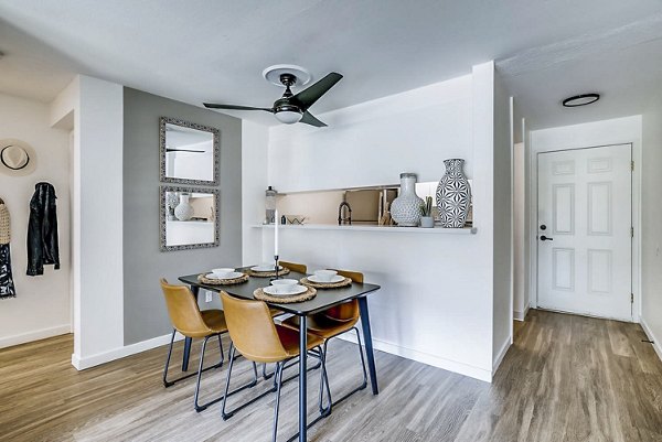 dining room at Park 120 Apartments